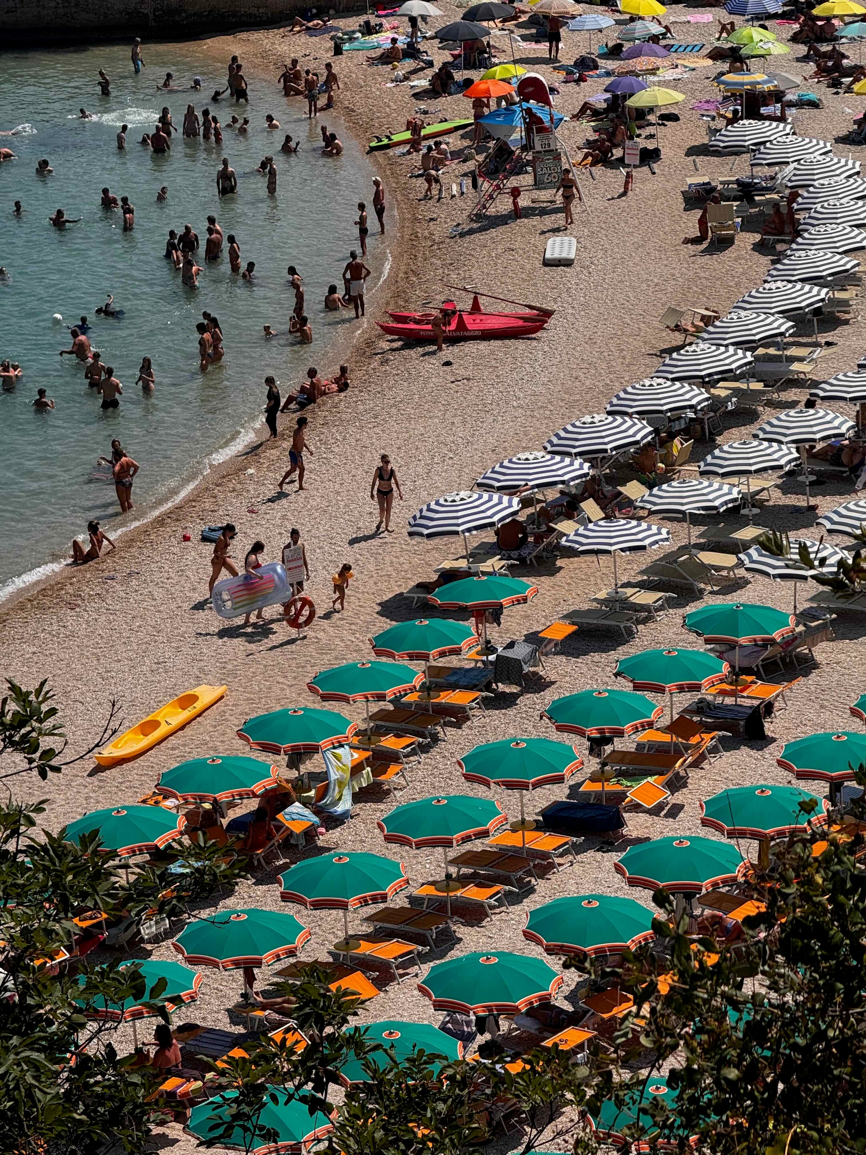 Architettura urbana vista dal basso